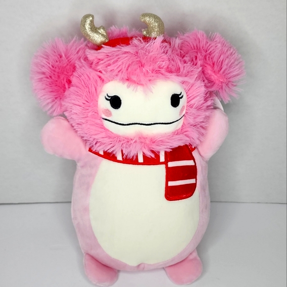 🎄 BRINA 🐾  Pink Bigfoot with Red Scarf HugMee Christmas 2023 Original Squish - Picture 1 of 8